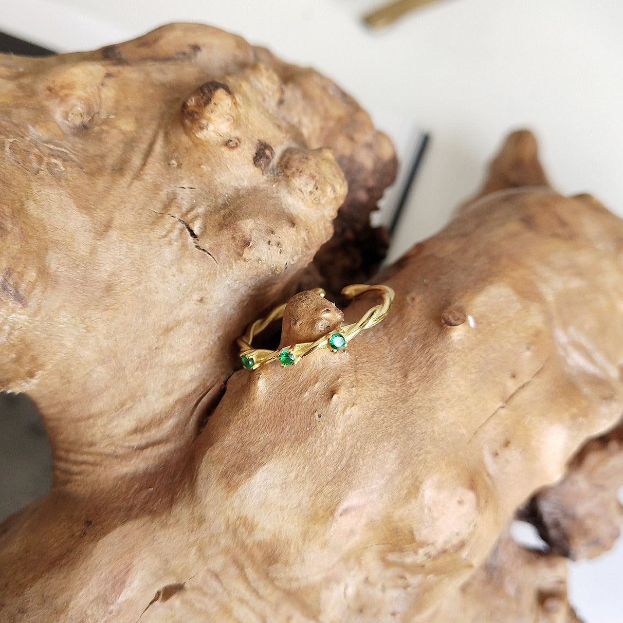 Adjustable wild woven ring