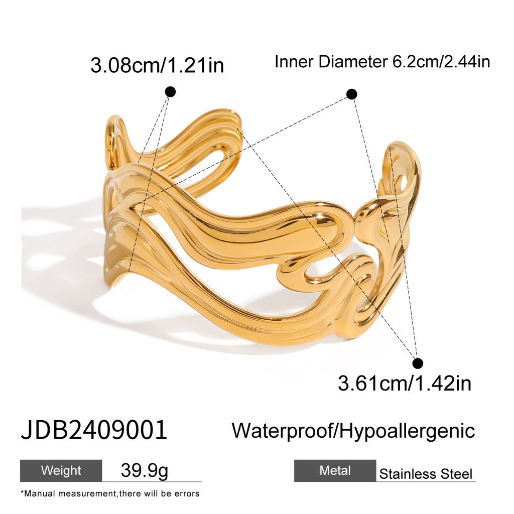 Anissa Wavy Gold Bracelet